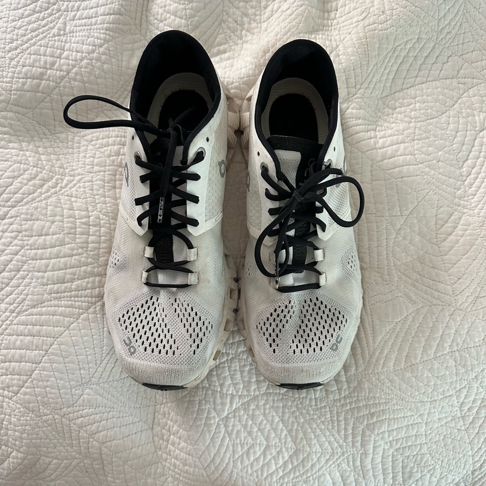 Oncloud sneakers